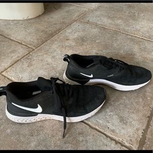 Nike Women’s Running Shoes Size 9